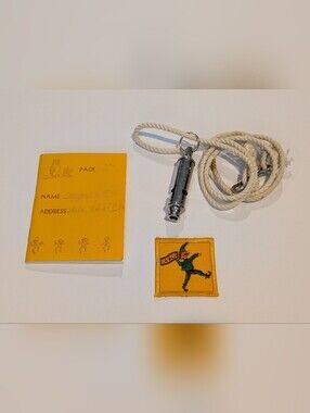 Vintage Girl Guides Of Canada - Brownies Canada Lot - Whistle, Notebook, Patch